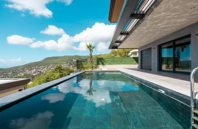 Panoramic 8+1 Triplex Luxury Villa for Sale in Tepe Bektas Alanya