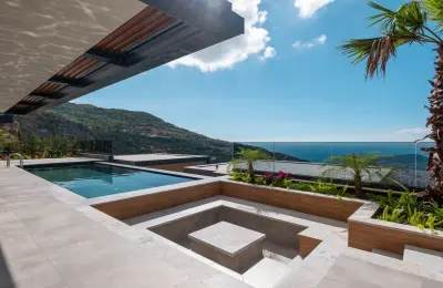 Panoramic 8+1 Triplex Luxury Villa for Sale in Tepe Bektas Alanya