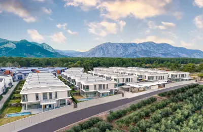 Döşemealtı Düzlerçamı'nda Ormana Komşu, Özel Havuzlu 6+1 Ultra Lüks Tam Müstakil Villalar