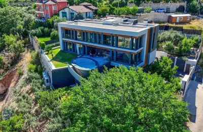 Ultra-Luxe Mountain & Sea View Mansion in Konyaaltı