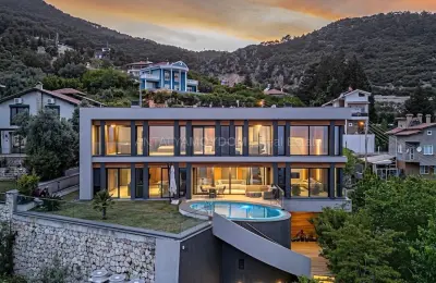 Ultra-Luxe Mountain & Sea View Mansion in Konyaaltı