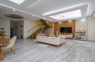 Elite Living in Uncalı: 5+1 Luxury Garden Duplex for Sale