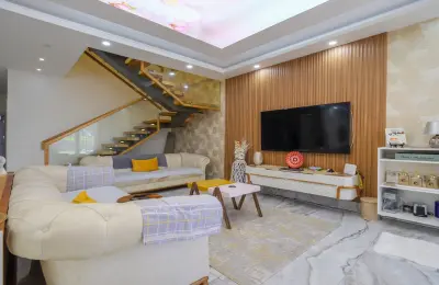 Elite Living in Uncalı: 5+1 Luxury Garden Duplex for Sale