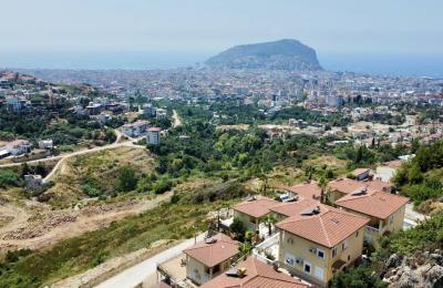 Panoramic Sea & City View Villa for Sale in Alanya Tepe – Diamond Garden Complex
